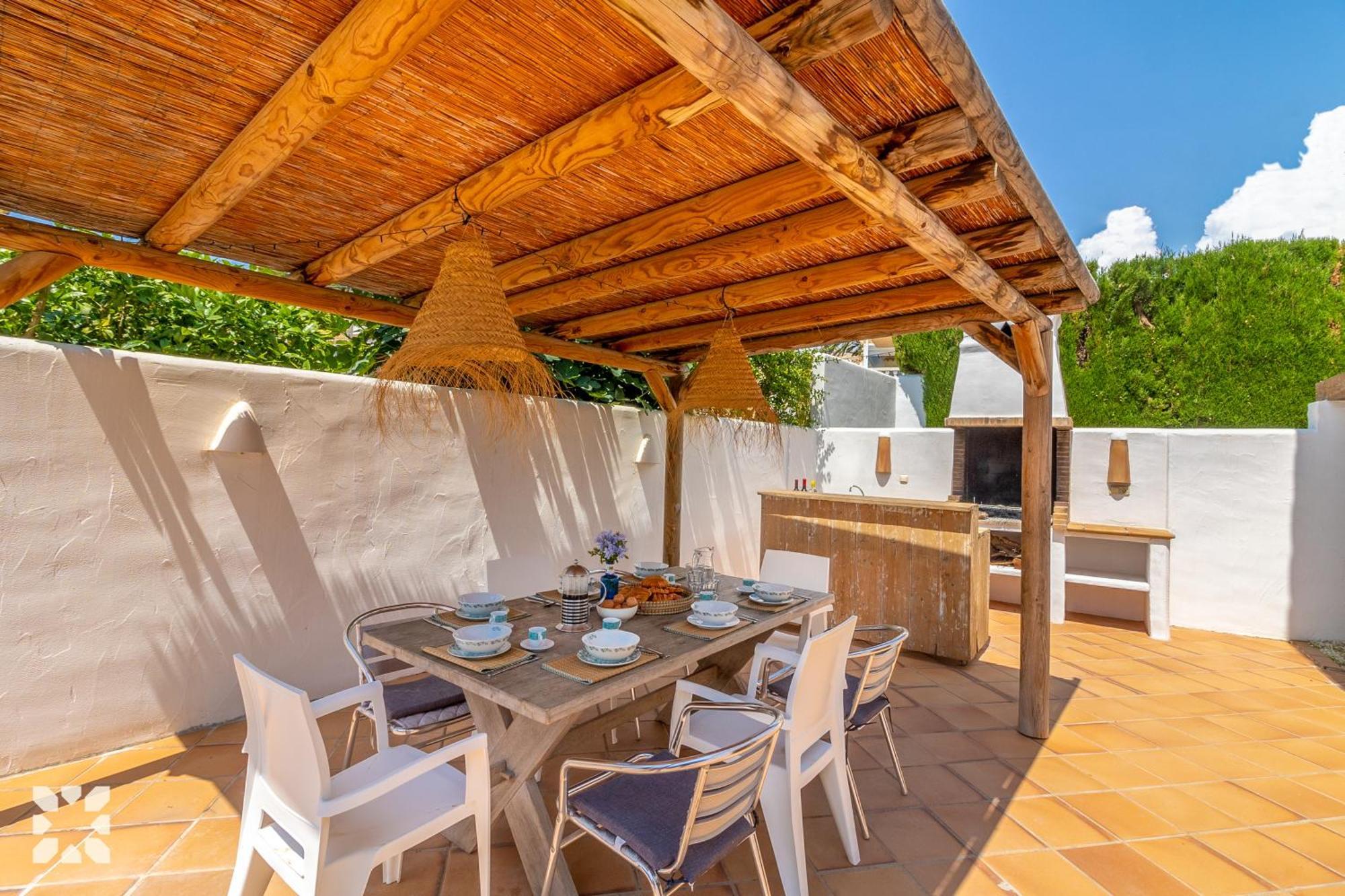 Villa Yelir By Abahana Villas カルプ エクステリア 写真